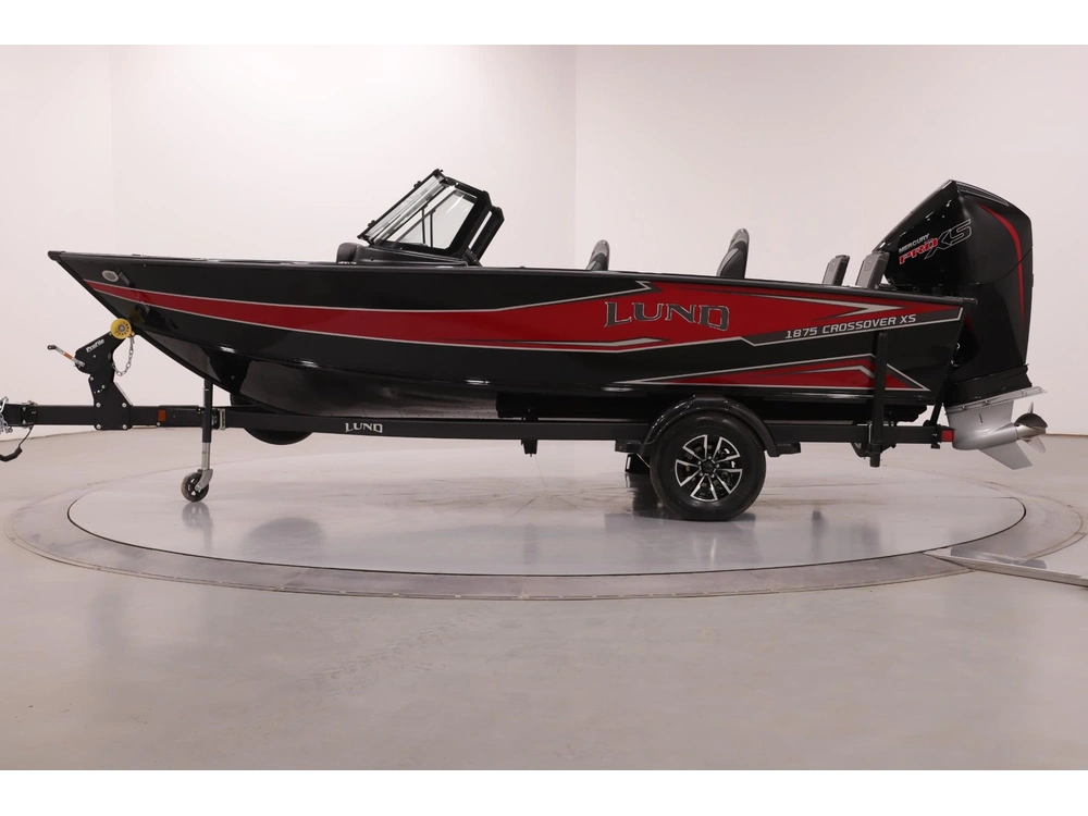 2026 Lund Boat Co 1875 Crossover Xs alt