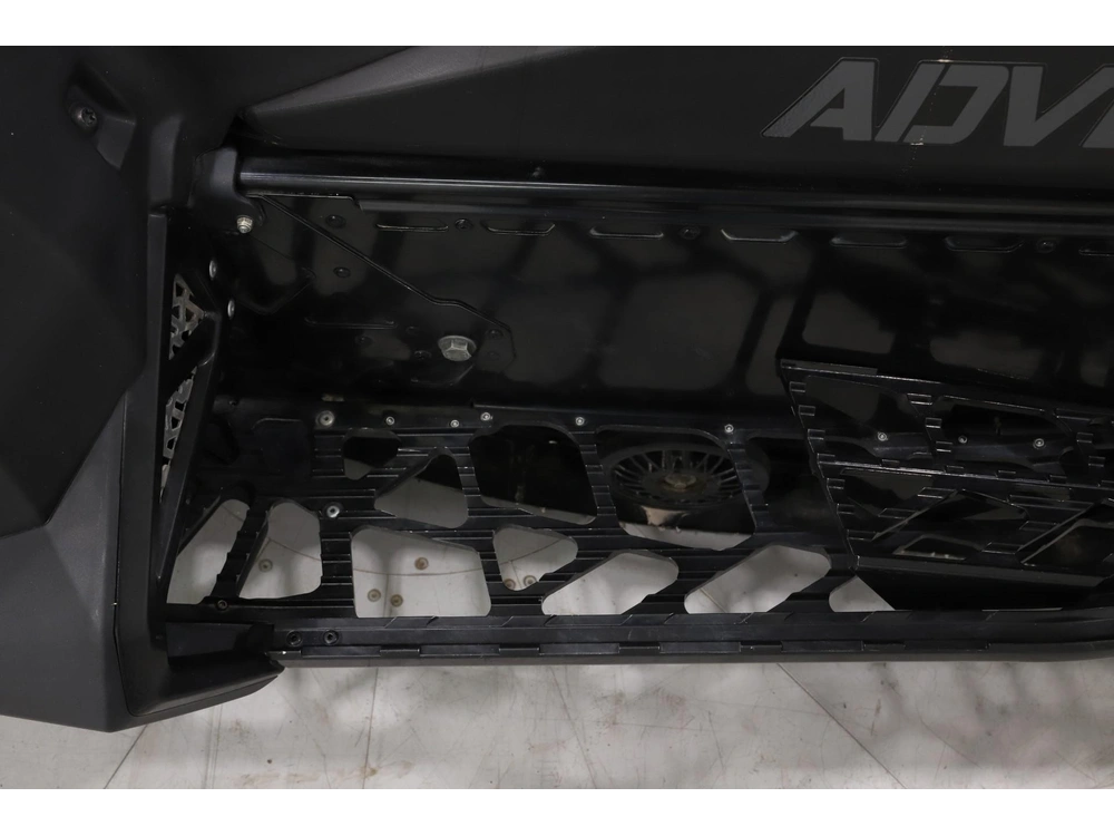 2024 Polaris 650 Indy Adventure 137 alt