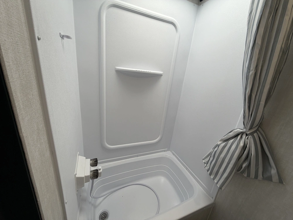 Coachmen Apex Nano 184bh 2026