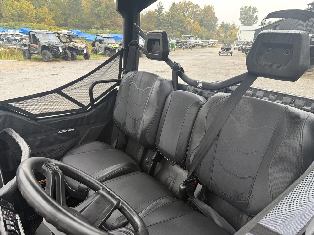 2024 Can-am Defender Xt Hd 7 With Half Doors & Hc Windshield alt