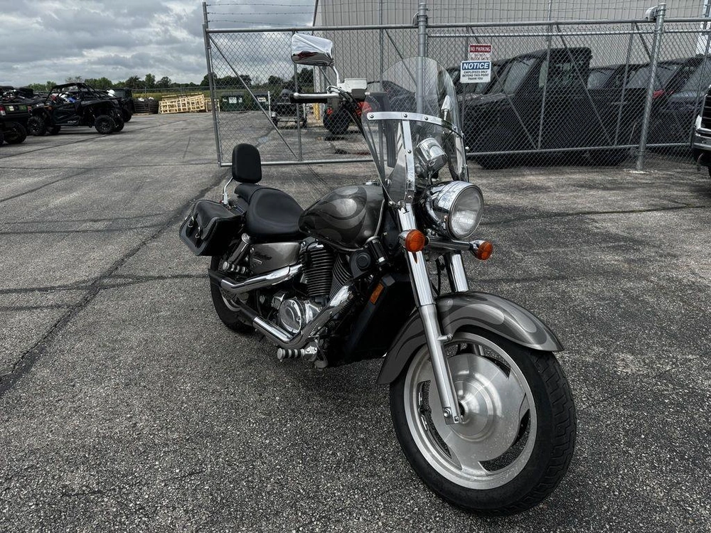 2006 Honda Shadow® Sabre™