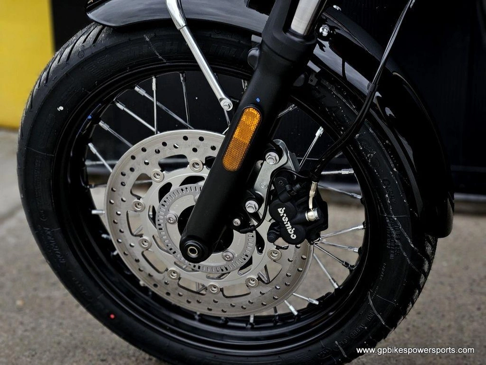 2025 Triumph Bonneville T100