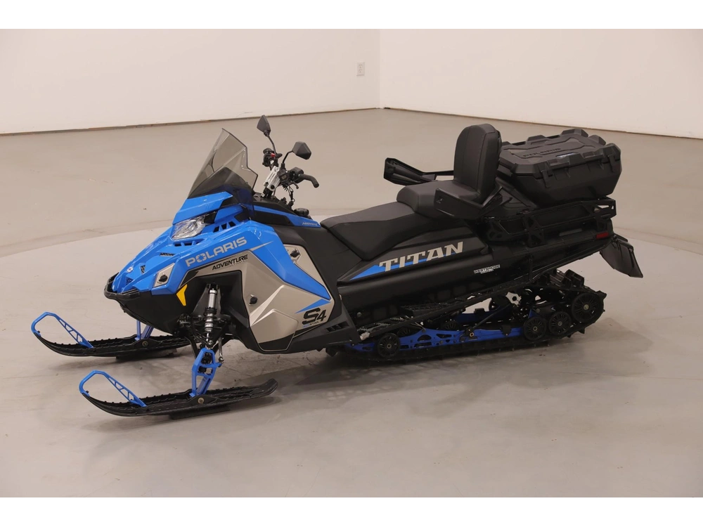 2027 Polaris Prostar Titan Adventure Ultimate 1.8 alt