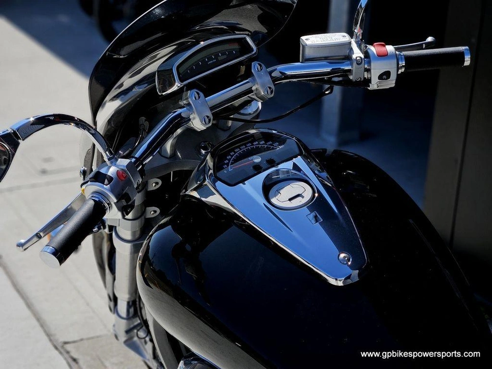 2007 Suzuki M109 R