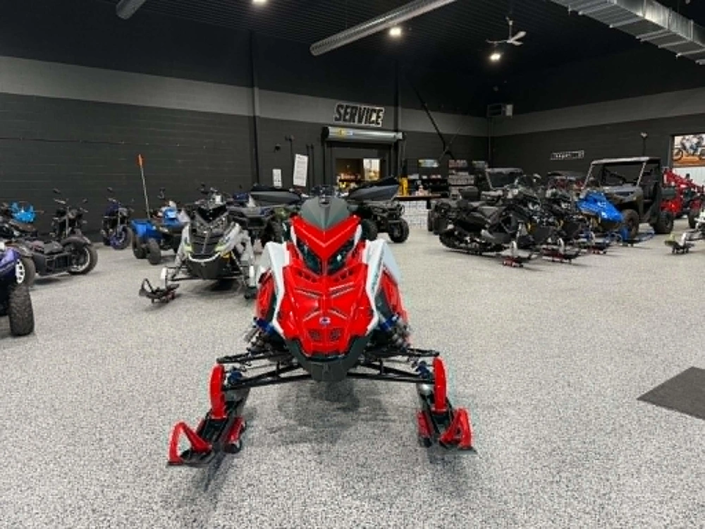 2027 Polaris Switchback Assault alt