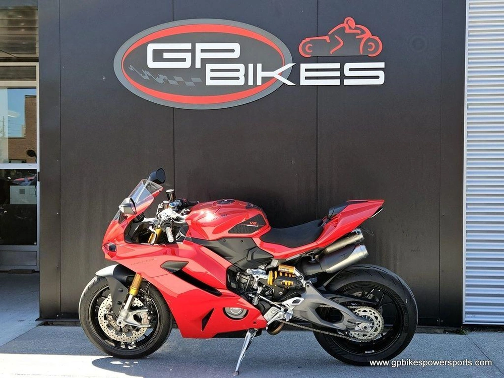 2025 Ducati Panigale V2 S