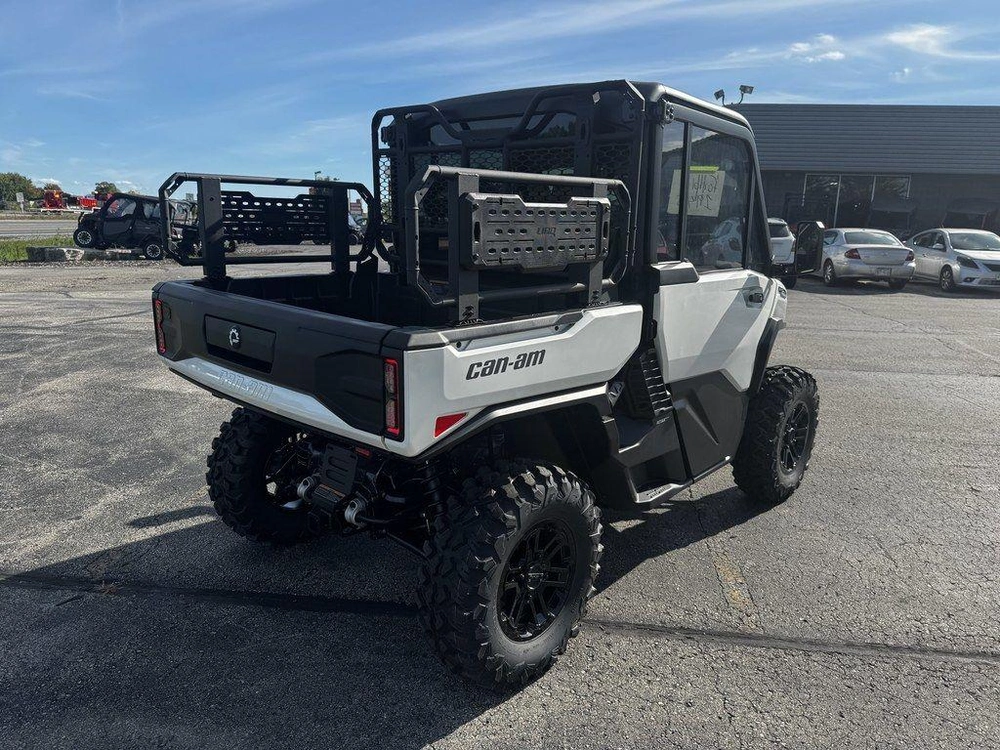 2027 Can-am Defender Xu Limited Hd11