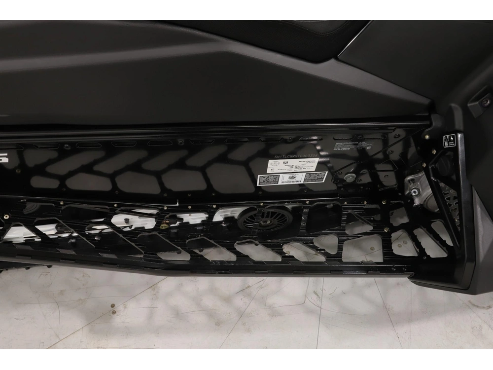 2026 Polaris 850 Switchback Assault 146 - 1.35 Cobra Track alt