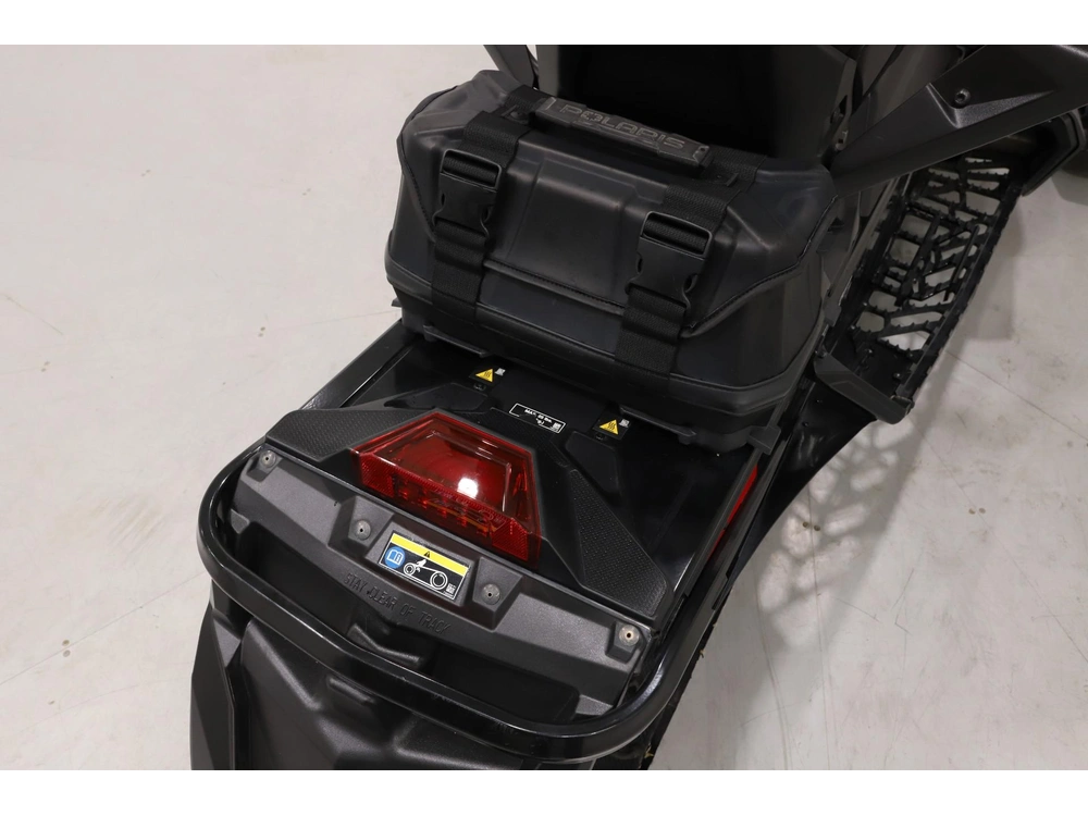 2025 Polaris 650 Indy Adventure 137 alt