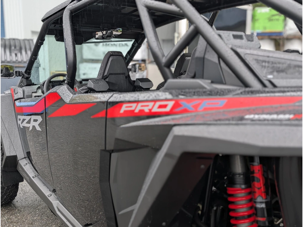 Polaris Rzr Pro Xp 4 Ultimate - Onyx Black Modèle Démo Acc En Sus | Plus De 6000$ D'équipement (en Sus) Essai Possible | Accessoires En Sus 2025