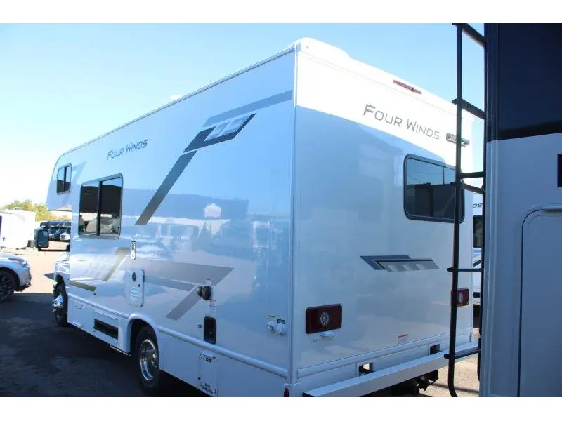 Thor Motor Coach Four Winds 21Z 2027