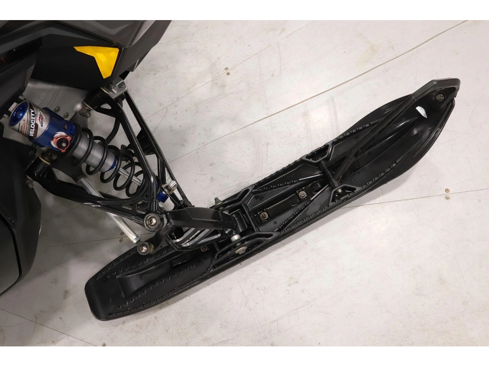 2025 Polaris 850 Rmk Khaos 155 - Only 459 Miles! alt