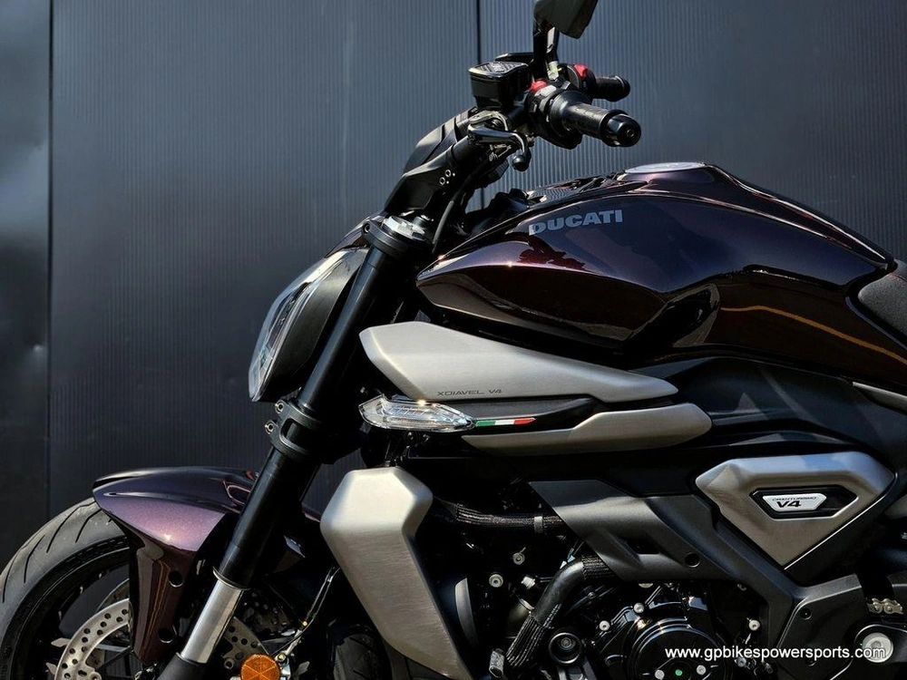 2026 Ducati Xdiavel V4 Black Lava