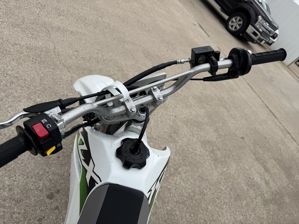 2027 Kawasaki Klx 140r F