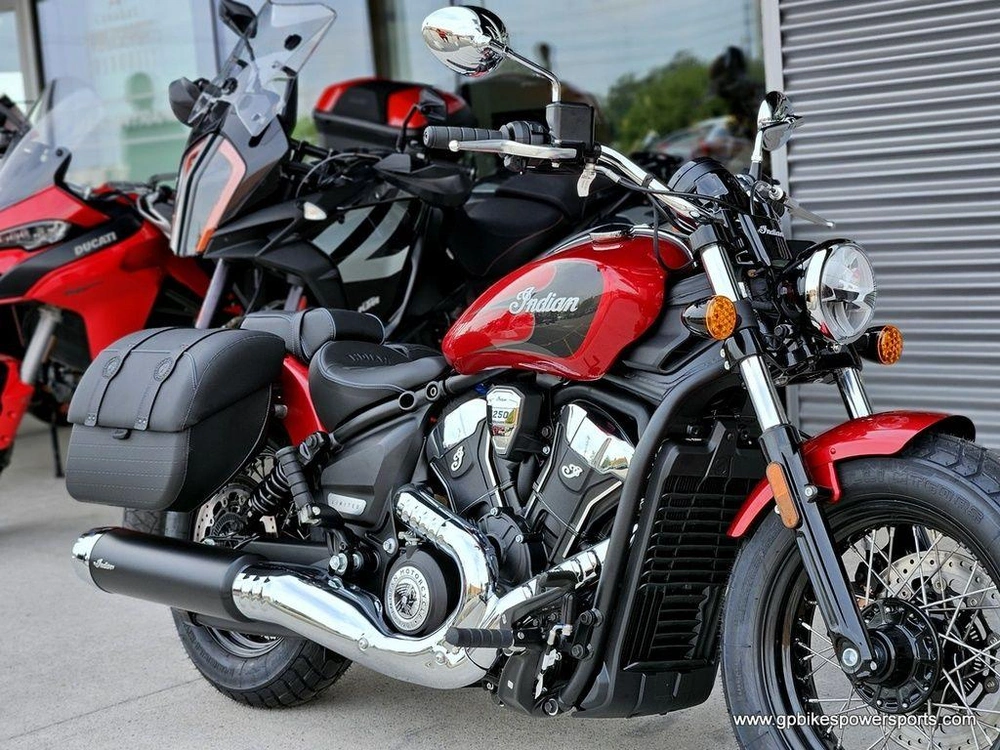 2026 Indian Motorcycle Super Scout® Sunset Red Metallic