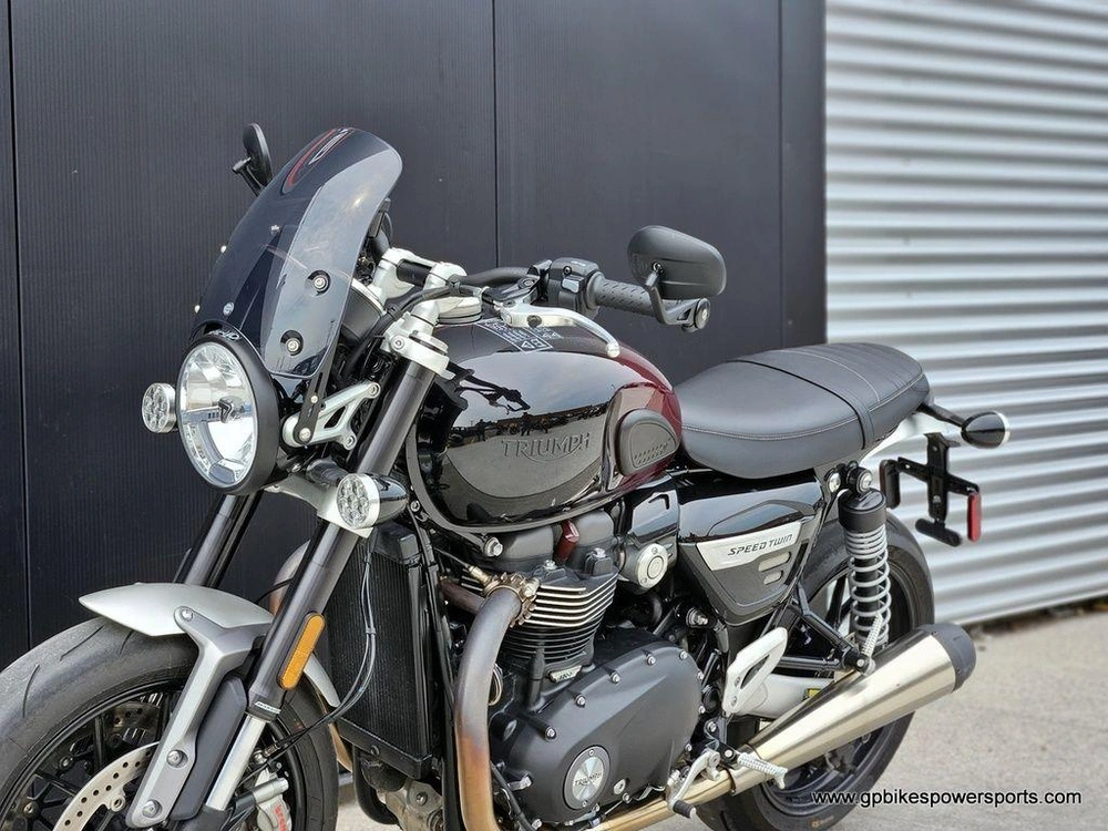 2024 Triumph Speed Twin 1200 Stealth Edition