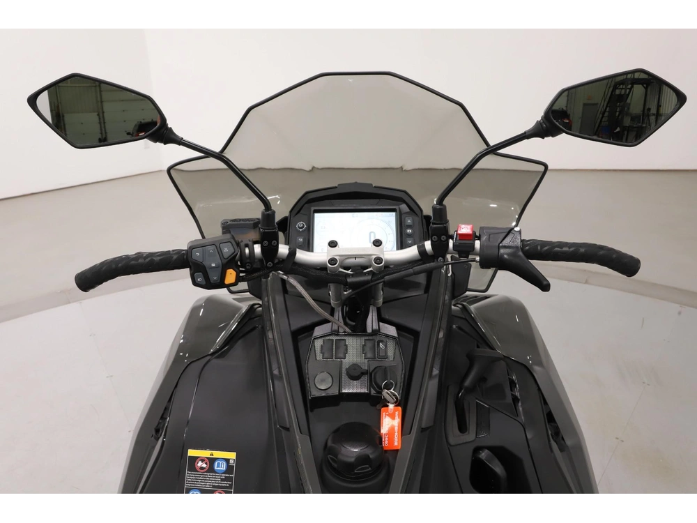 2025 Polaris 650 Titan Adventure 155 1.8 - Wide Track alt