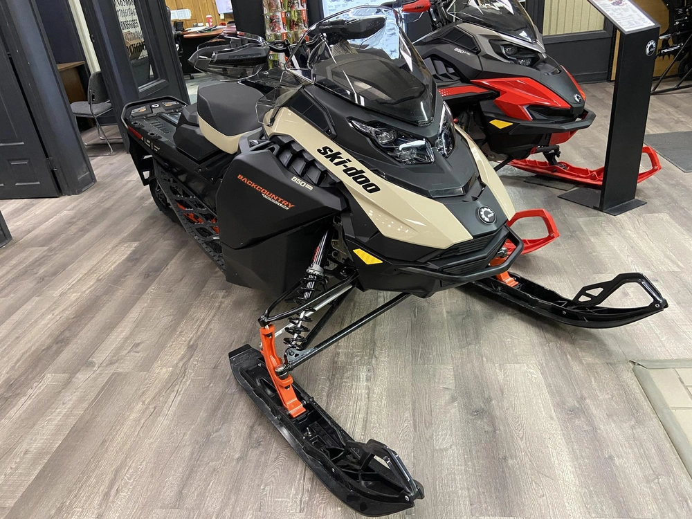 2027 Ski-doo Backcountry Adr (43") 850 E-tec alt