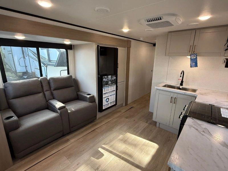 Jayco Jay Feather 25rlsl 2027 alt
