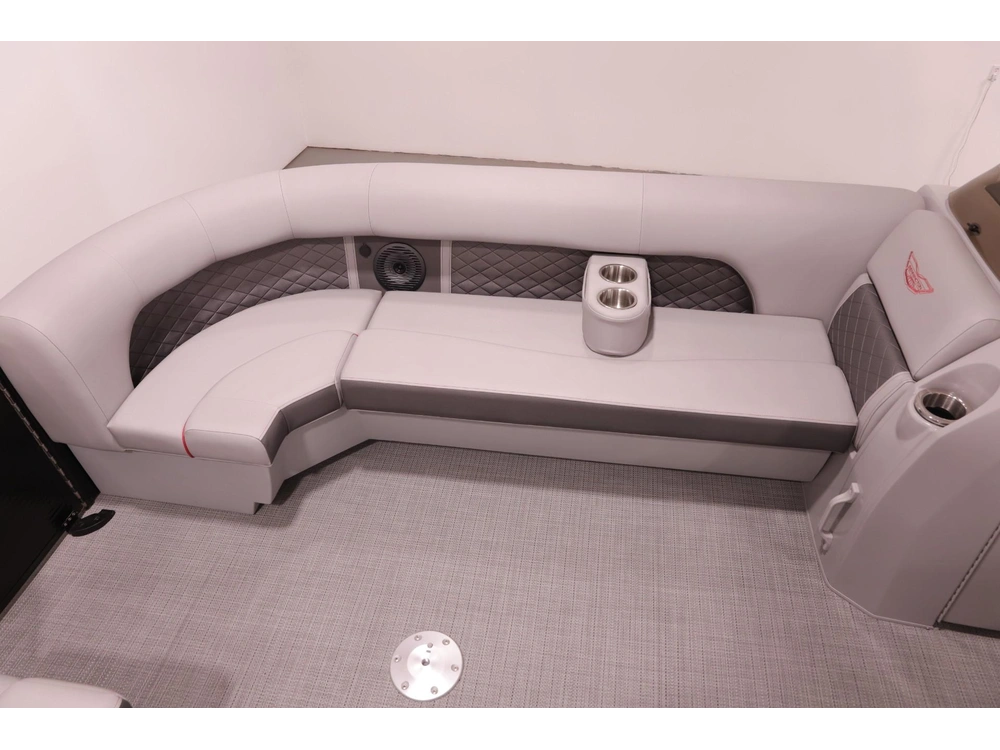 2024 Other 26l Stern Radius Top Deck With Slide alt
