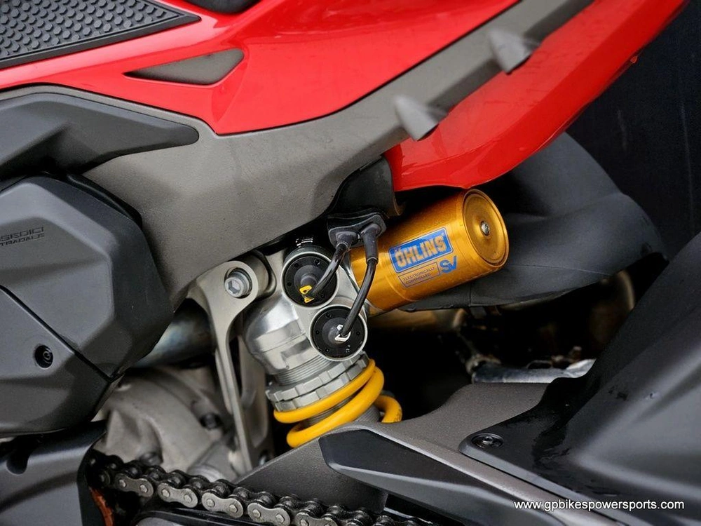 2025 Ducati Panigale V4 S Ducati Red