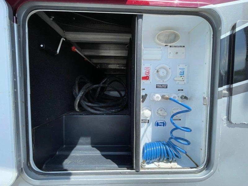Dutchmen Voltage 3950 2014 alt