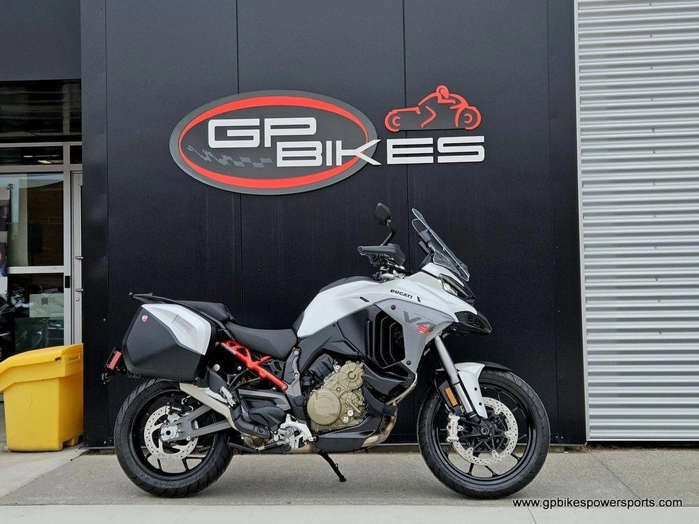 2026 Ducati Multistrada V4 S Travel & Radar Arctic White