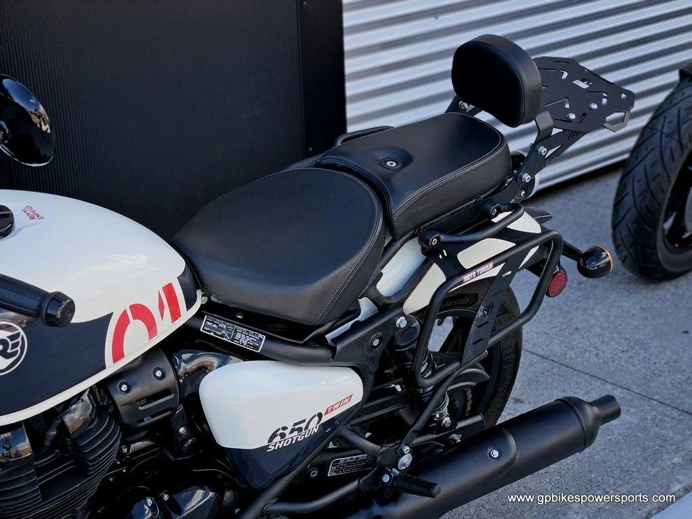 2024 Royal Enfield Shotgun 650 Stencil White