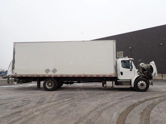 Freightliner M2106 2019