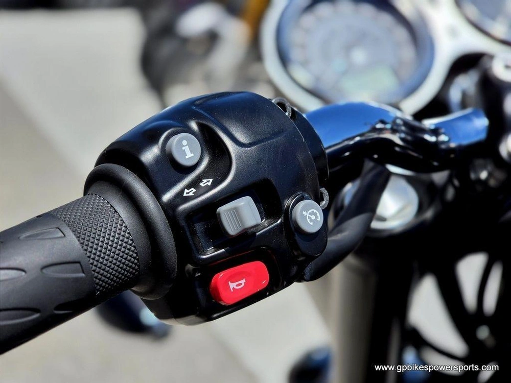2024 Triumph Bonneville T120 Jet Black/fusion White