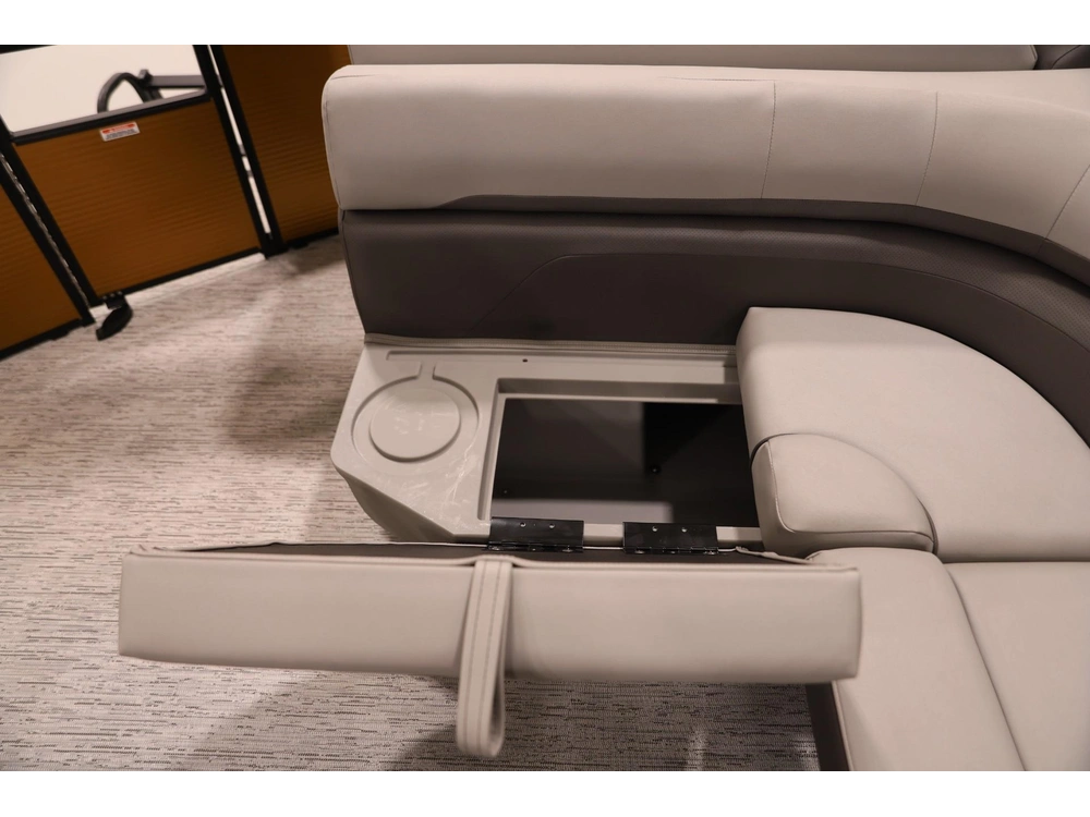 2025 Other 22 Sxlse Cruise Pontoon W/ 90hp Yamaha alt