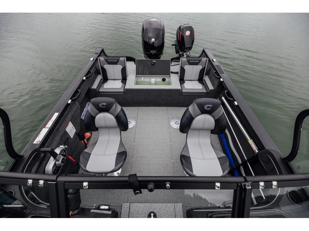 2027 Crestliner 1850 Hawk Wt Jumpseat alt