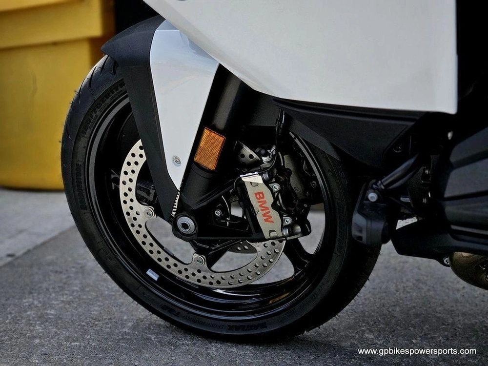 2026 Bmw R 1300 Rt Alpine White 3