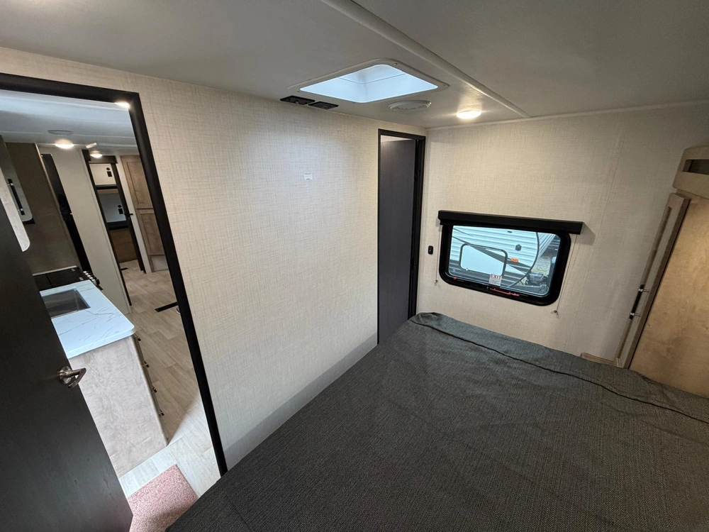 2027 Keystone Rv Springdale 2880brs alt