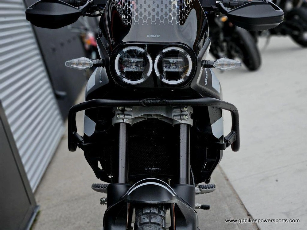 2023 Ducati Desertx Rr22