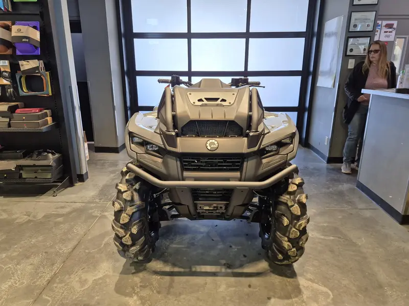 2027 Can-am Outlander Xmr 700 Granite Grey alt