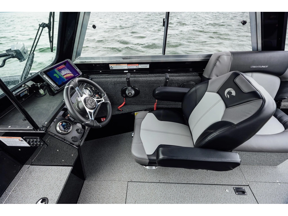 2027 Crestliner 2050 Commander Hard Top alt