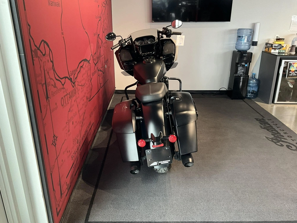 2023 Indian Motorcycle Challenger Dark Horse
