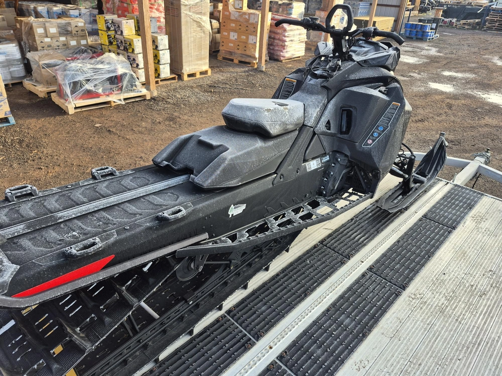 2022 Ski-doo Summit Edge 850 154 3"