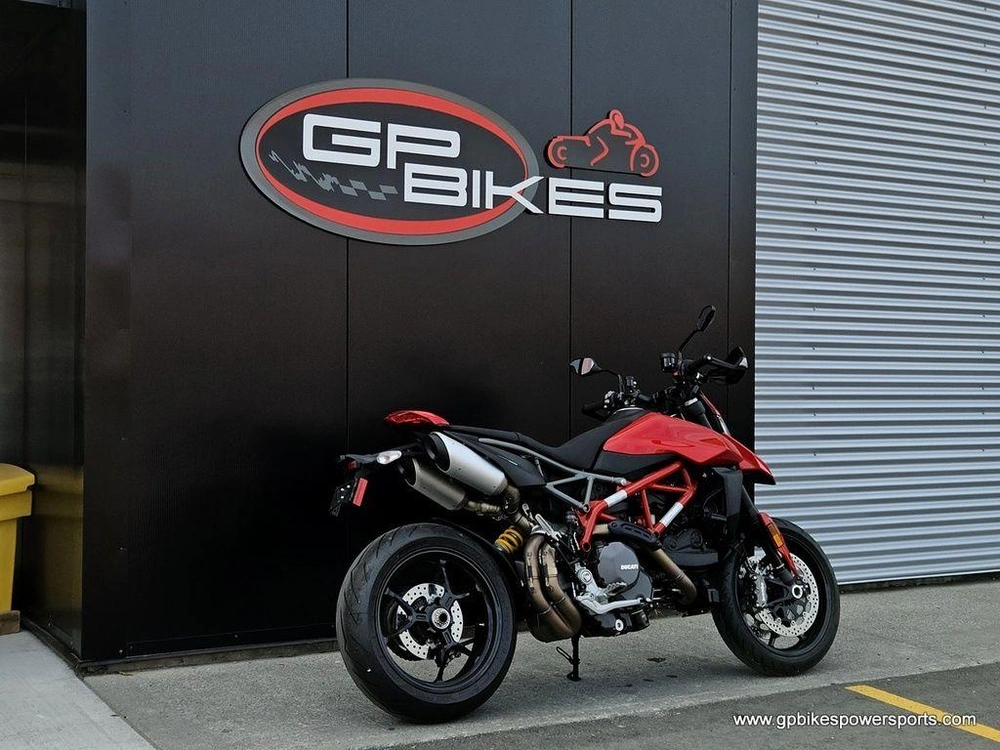 2025 Ducati Hypermotard 950 Ducati Red