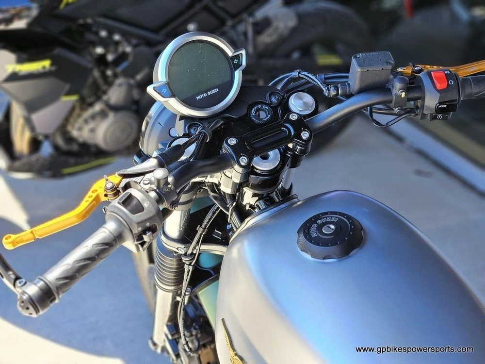 2021 Moto Guzzi V7 Stone Centenario E5