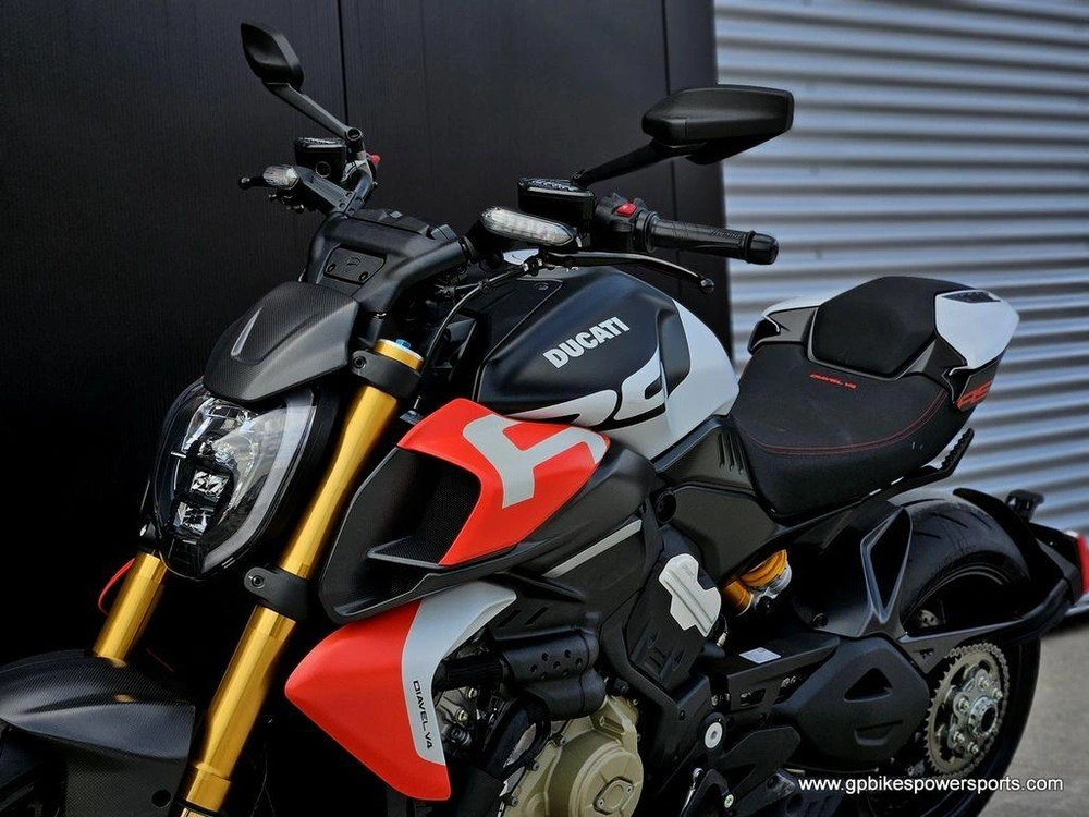 2026 Ducati Diavel V4 Rs Livery