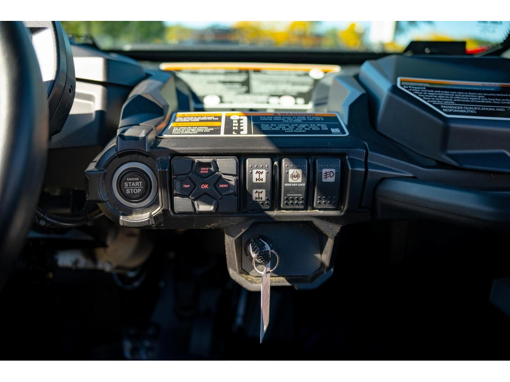 2024 Can-am Commander Xt 700