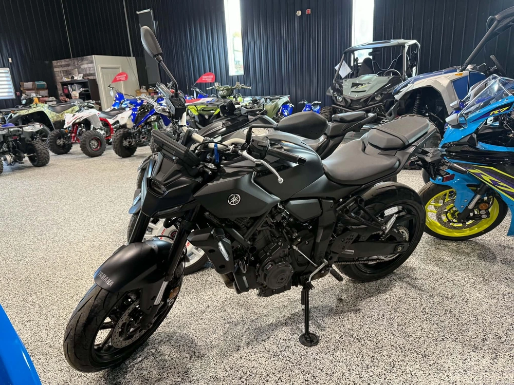 2026 Yamaha Mt-07 alt