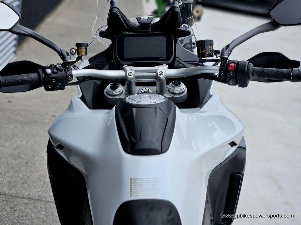 2026 Ducati Multistrada V4 S Travel & Radar Arctic White