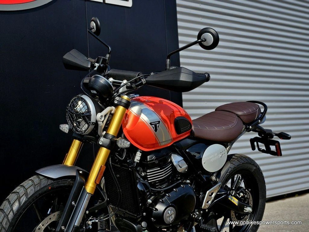 2026 Triumph Scrambler 400 X Baja Orange