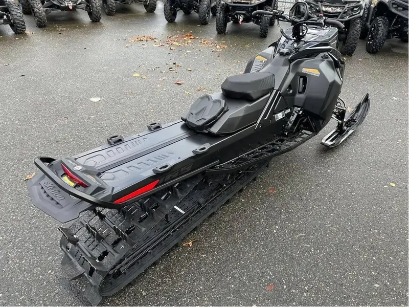 2025 Ski-Doo SUMMIT ADR W/ EDGE PKG 165" 850 ETEC