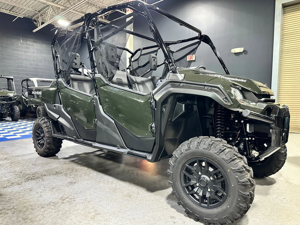 2025 Honda Pioneer 1000-6 Dlx