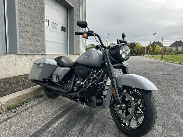 2025 Harley-Davidson Road KingFLHRXS