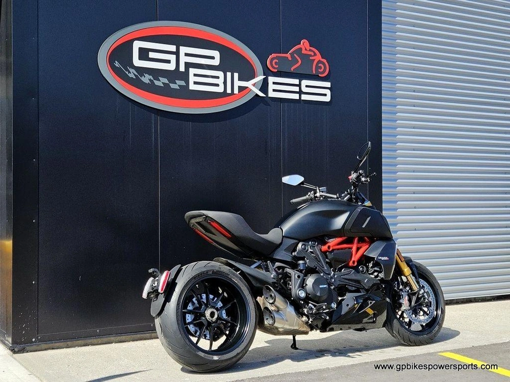 2022 Ducati Diavel 1260 S Total Black
